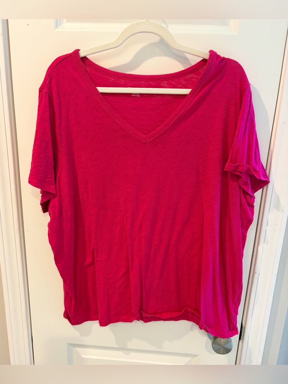 Old Navy Women's V-Neck Relaxed Tee - XXL Tall